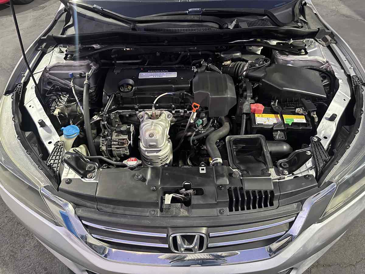 2013 Honda Accord EX-L - Photo 14