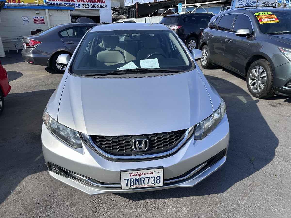 2013 Honda Civic LX - Photo 2