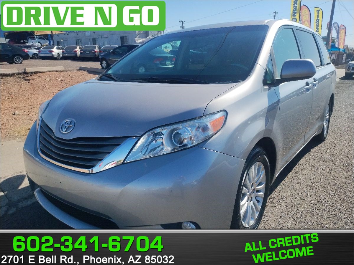 2012 Toyota Sienna XLE AAS