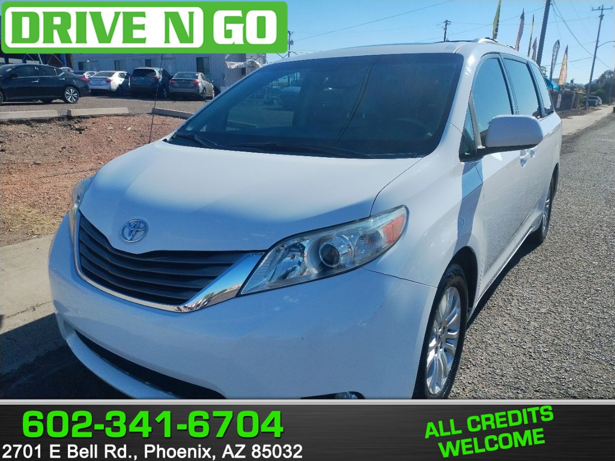 2012 Toyota Sienna XLE AAS