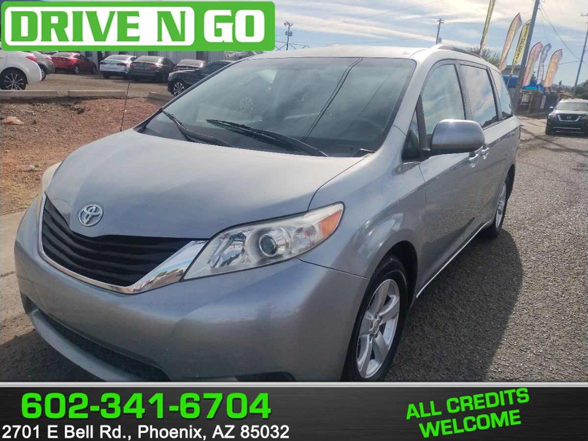 2014 Toyota Sienna LE AAS