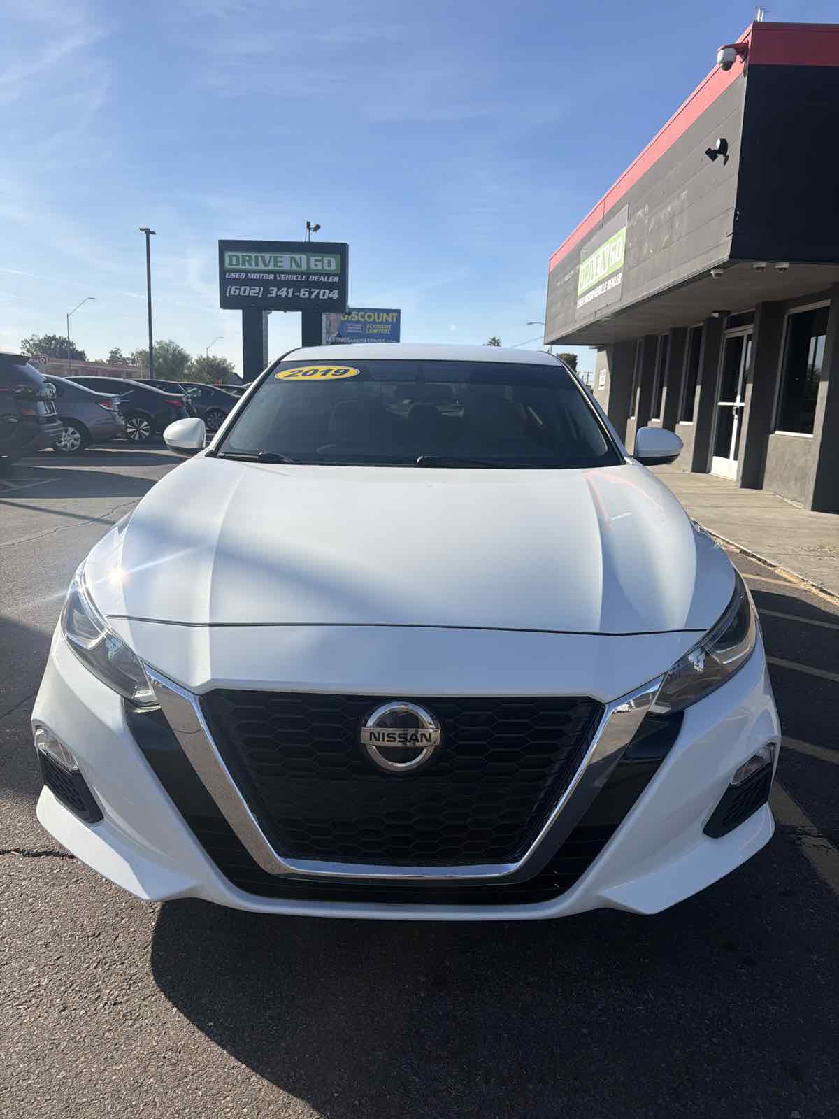 2019 Nissan Altima 2.5 S photo 2