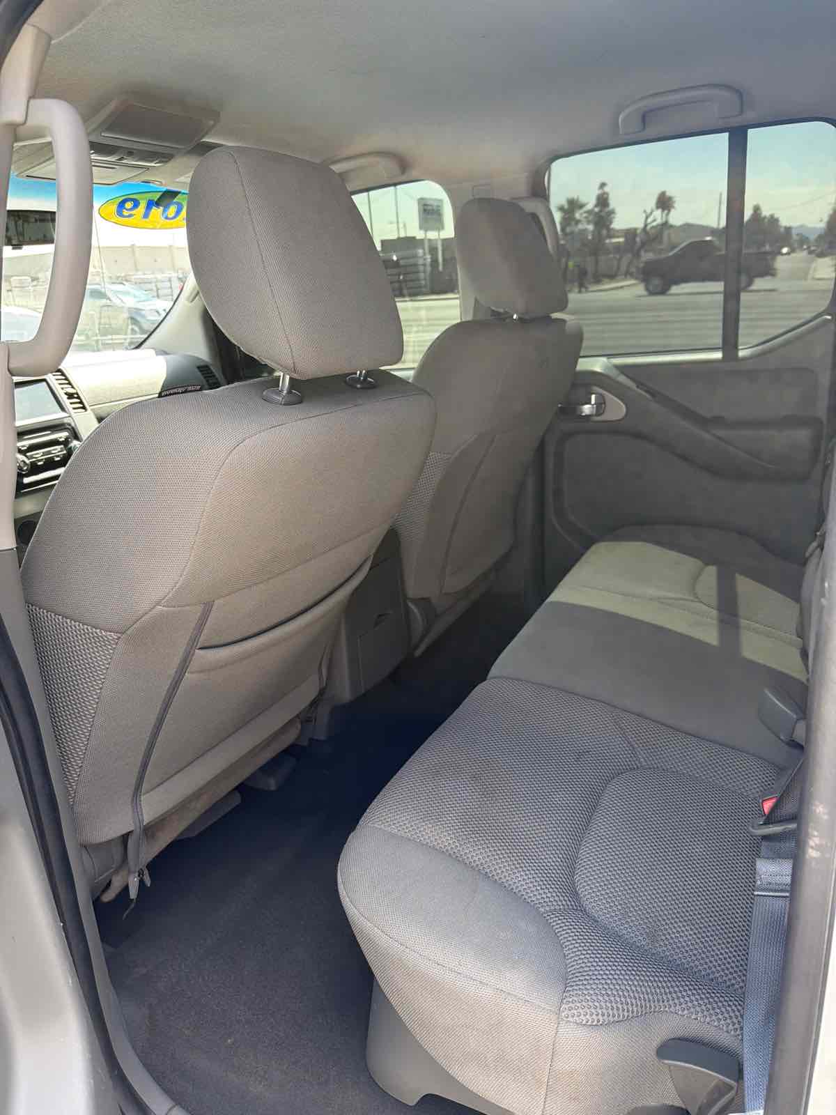 2019 Nissan Frontier SV - Photo 9