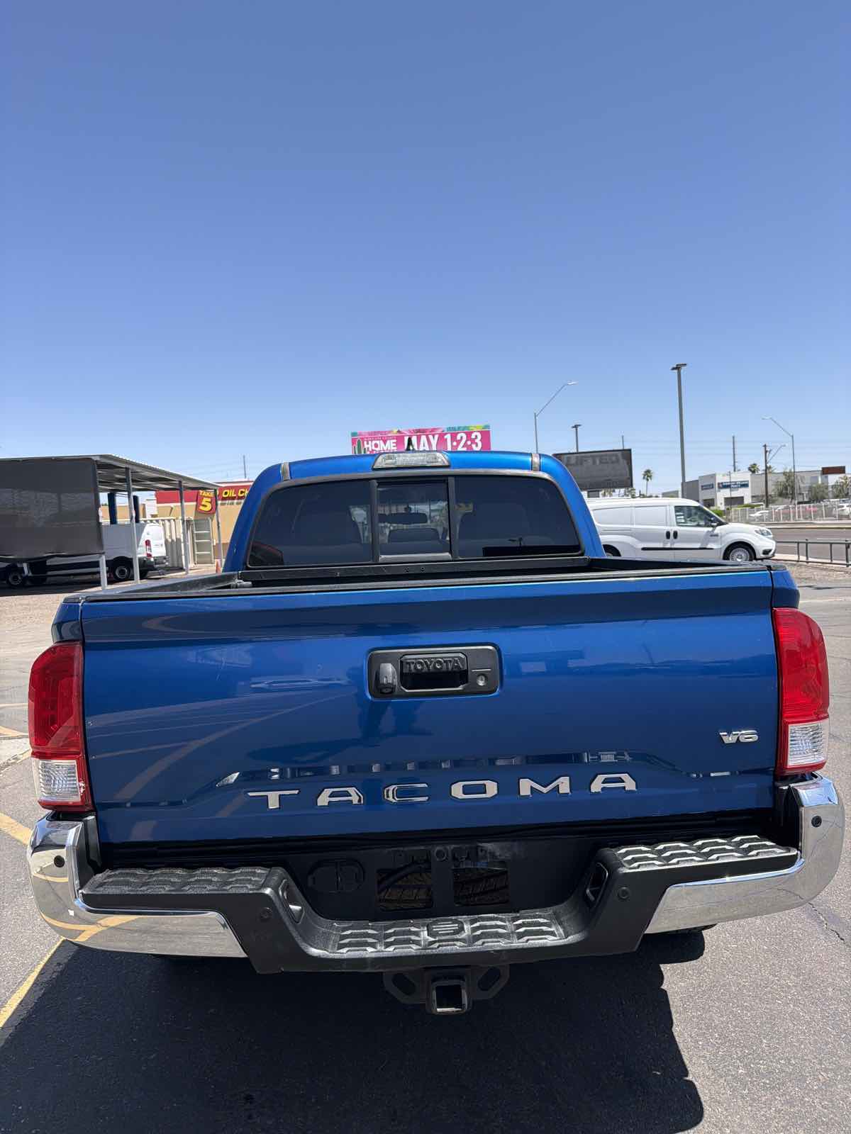 2017 Toyota Tacoma SR5 - Photo 5