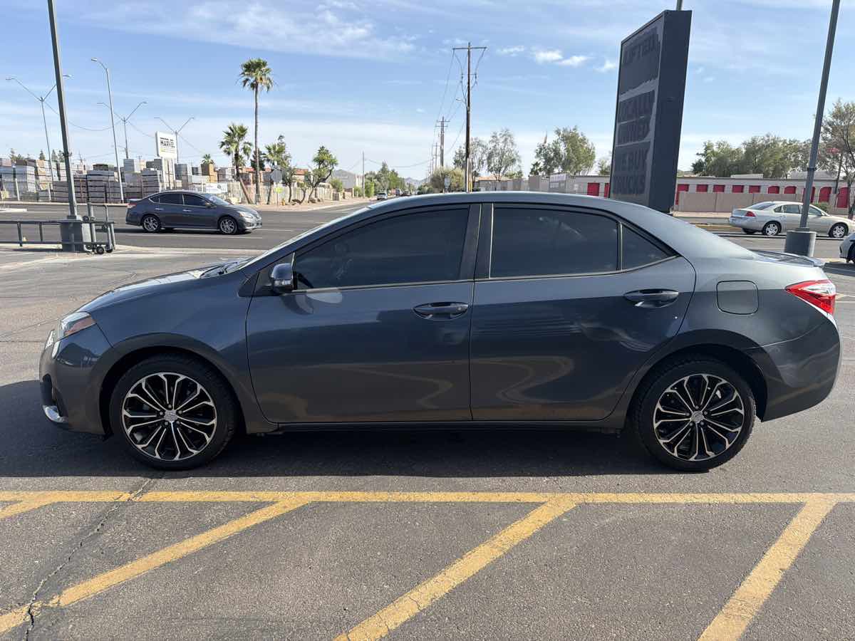 2014 Toyota Corolla S Plus - Photo 3