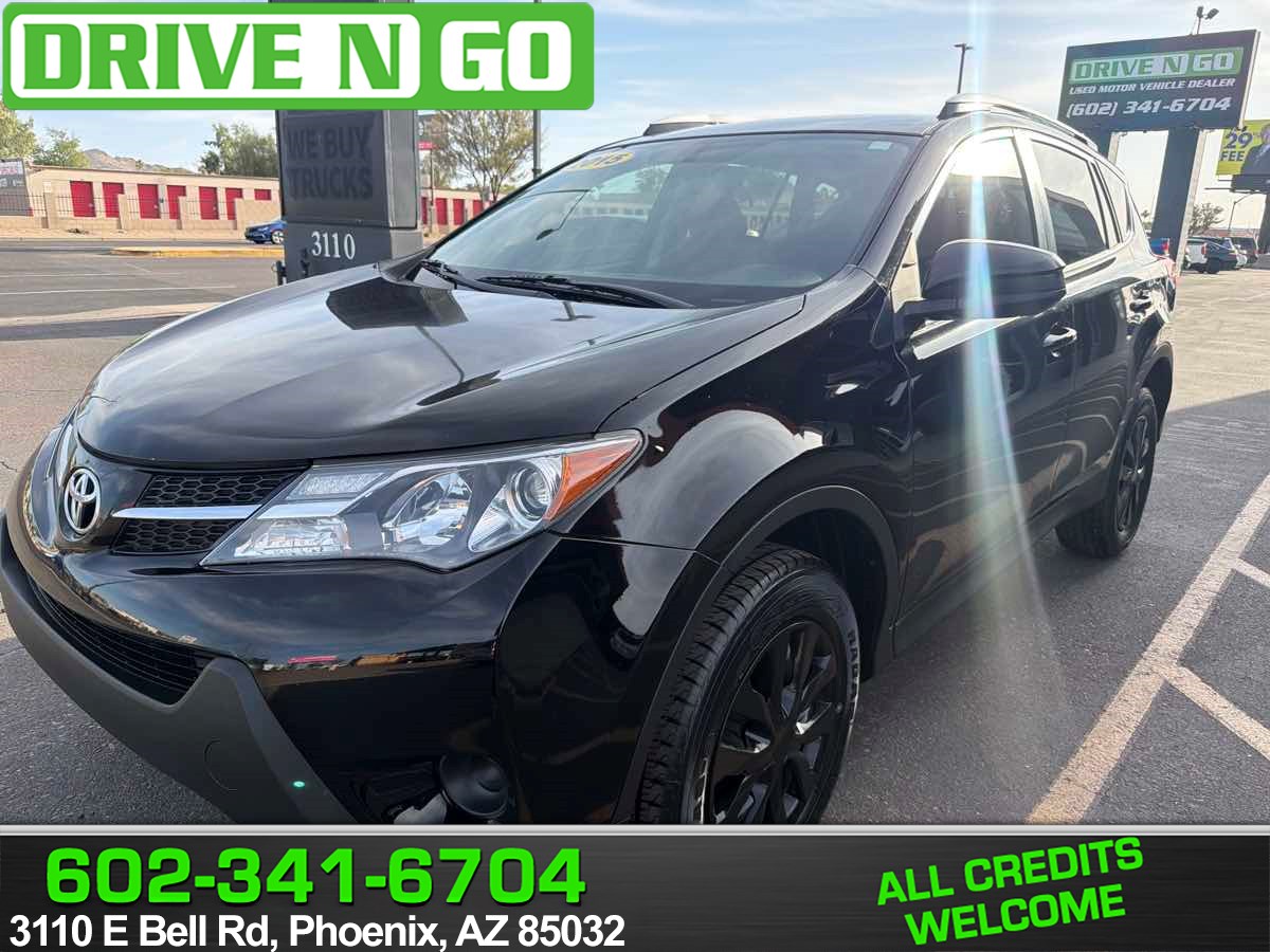 2015 Toyota RAV4 LE's photo
