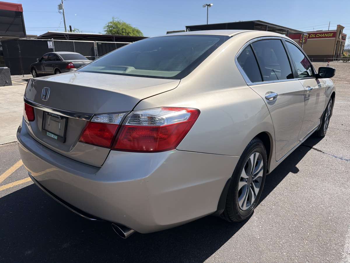 2015 Honda Accord LX - Photo 6