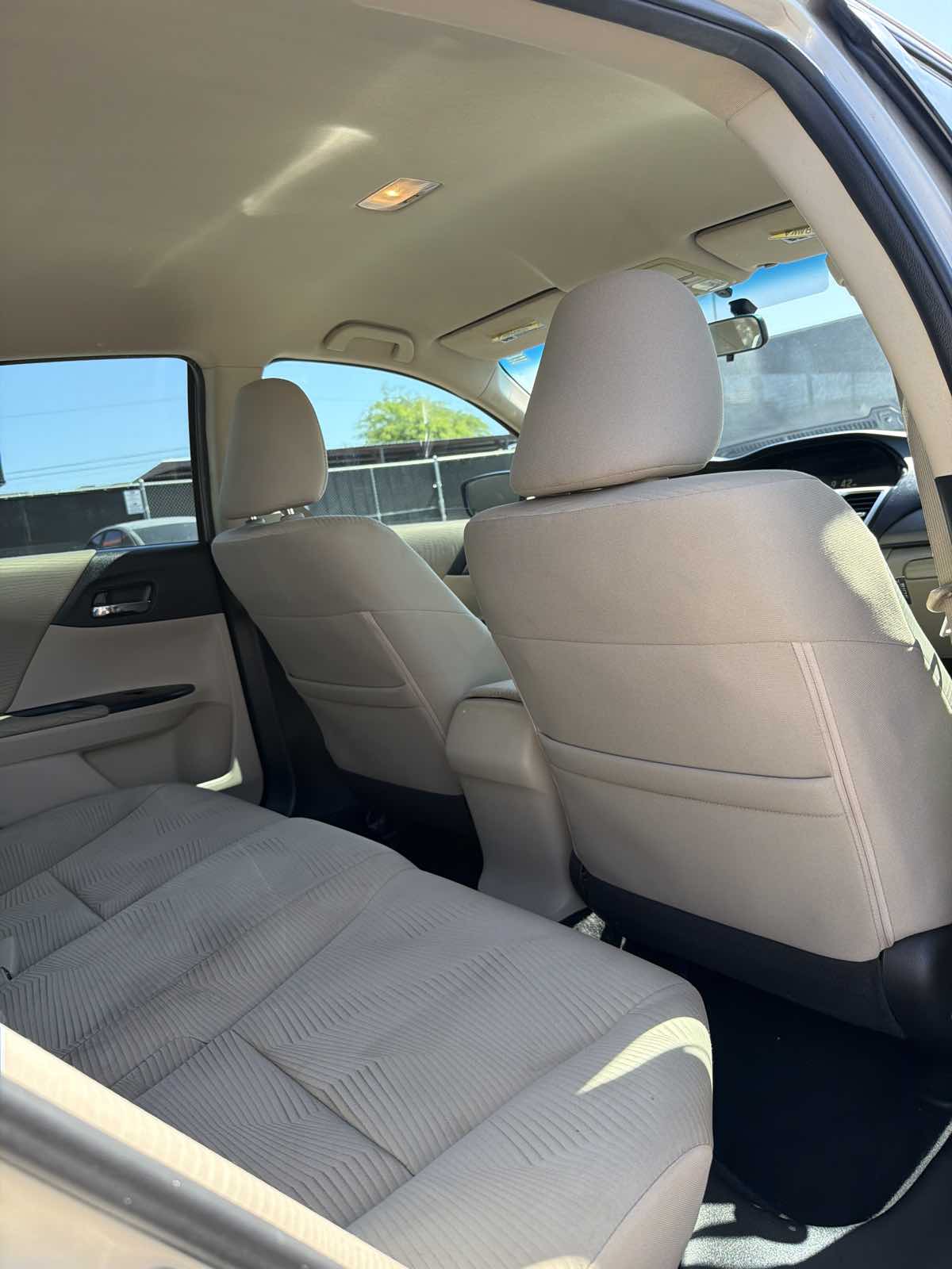 2015 Honda Accord LX - Photo 9