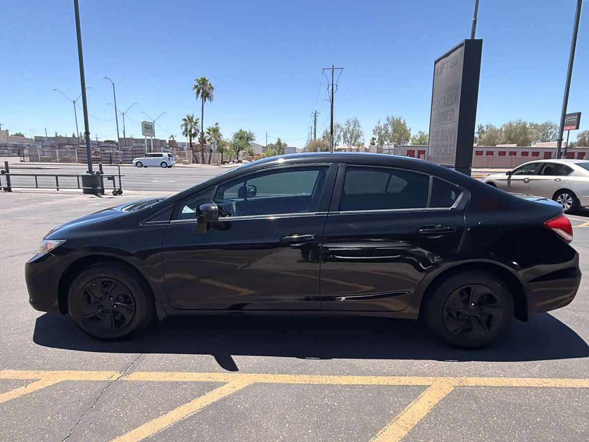 2015 Honda Civic LX - Photo 3