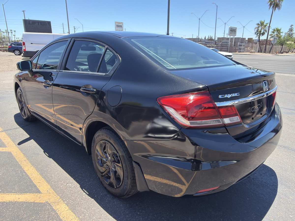 2015 Honda Civic LX - Photo 4