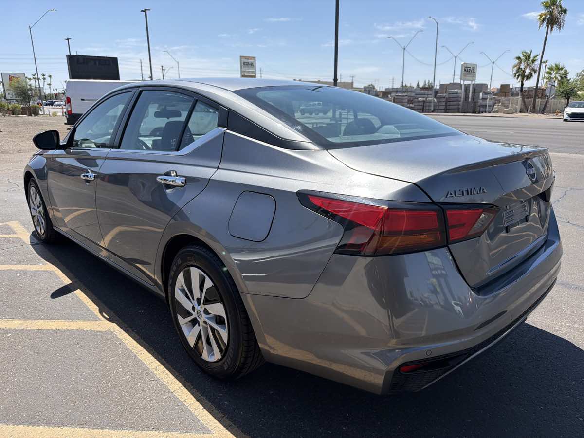2024 Nissan Altima S - Photo 4