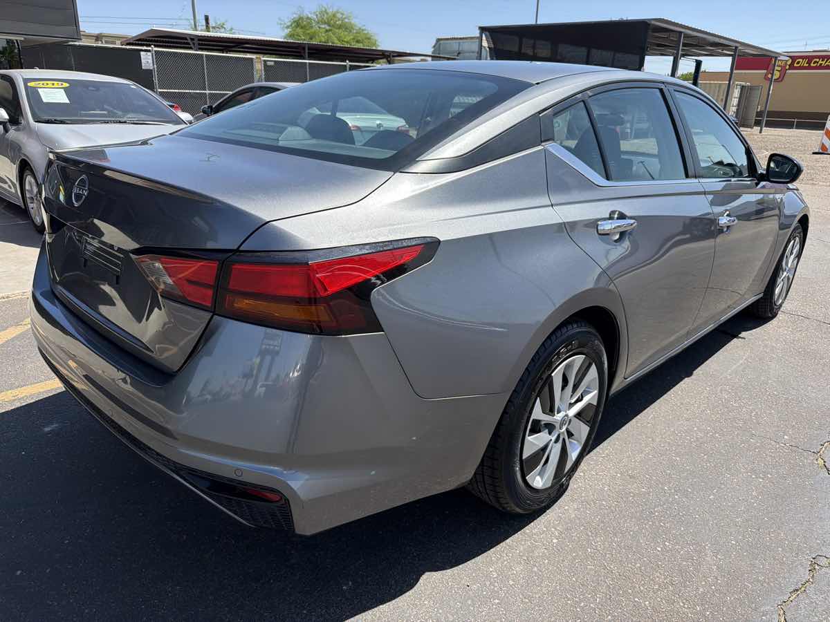 2024 Nissan Altima S - Photo 6