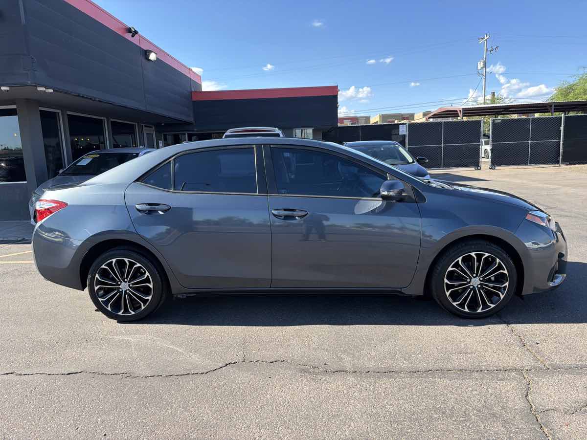 2015 Toyota Corolla S Plus - Photo 7