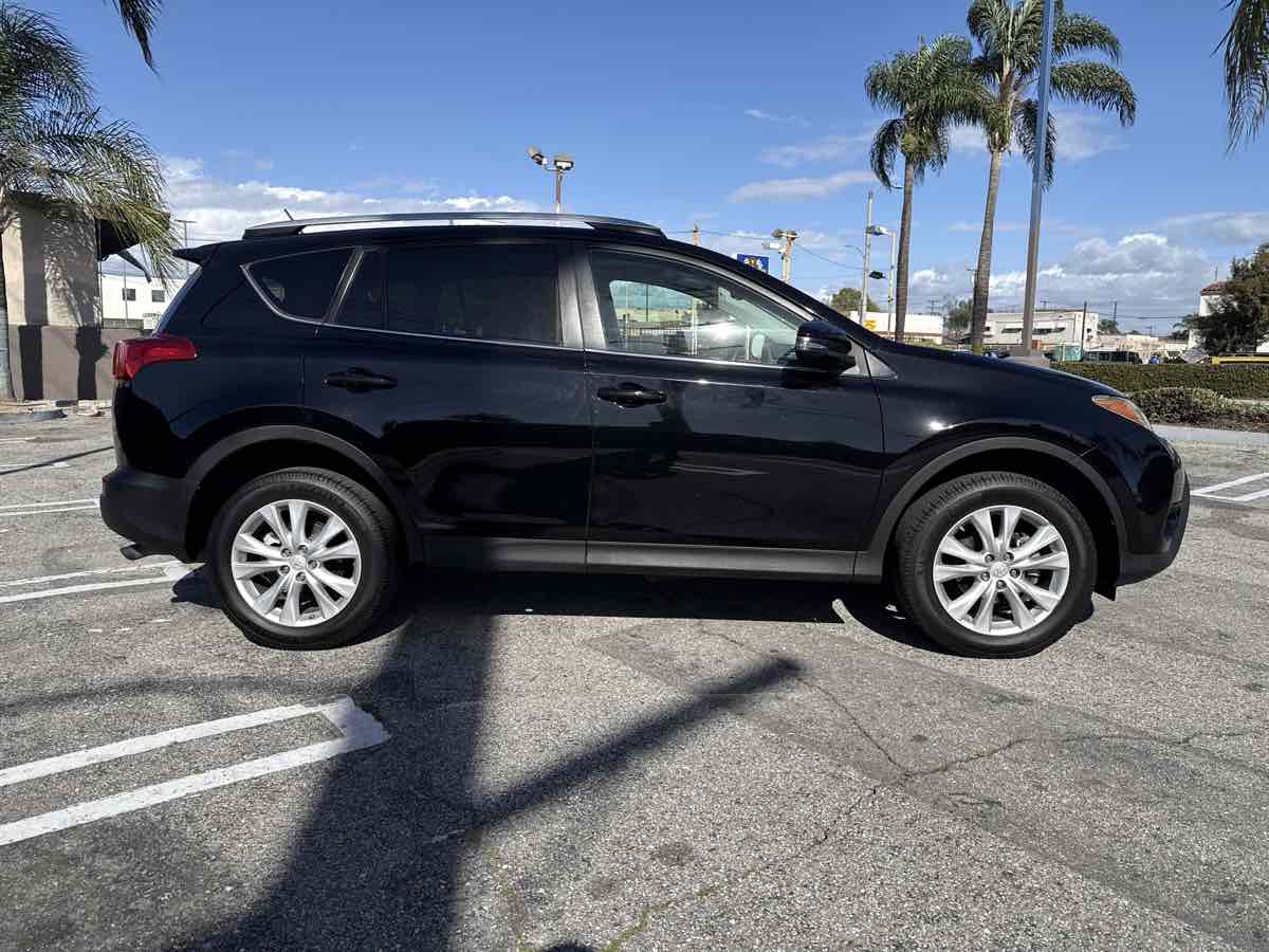 2013 Toyota RAV4 Limited - Photo 3