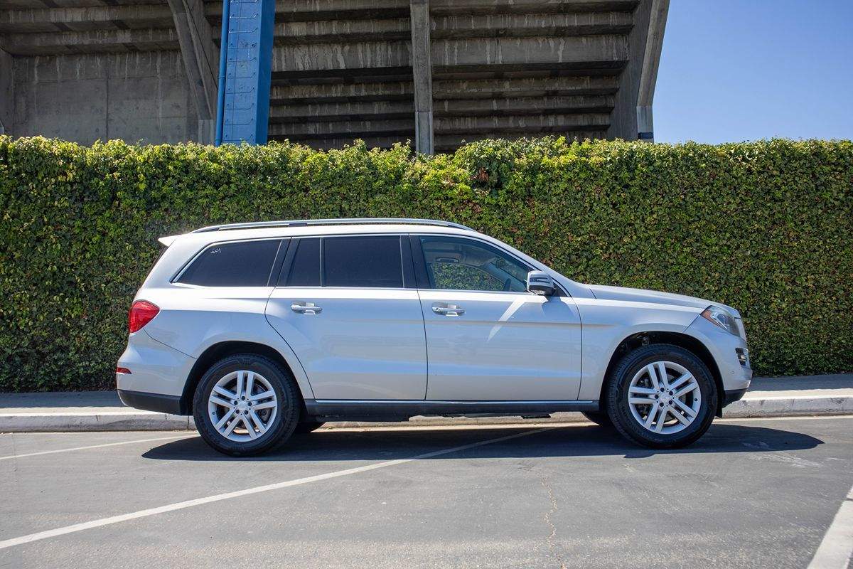 2015 Mercedes Benz GL 450 photo 3
