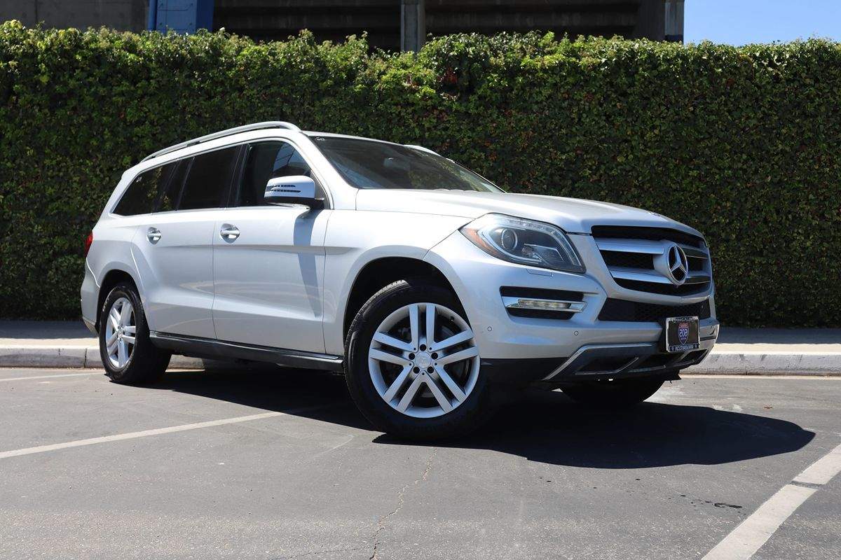 2015 Mercedes Benz GL 450 photo 2