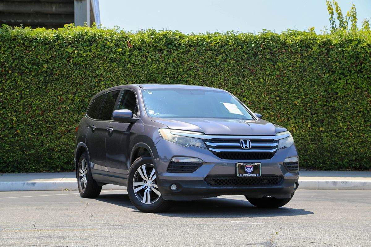 2017 Honda Pilot EX-L photo 2