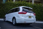 2019 Toyota Sienna LE photo 6