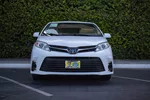 2019 Toyota Sienna LE photo 4