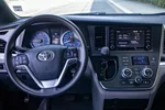 2019 Toyota Sienna LE photo 13