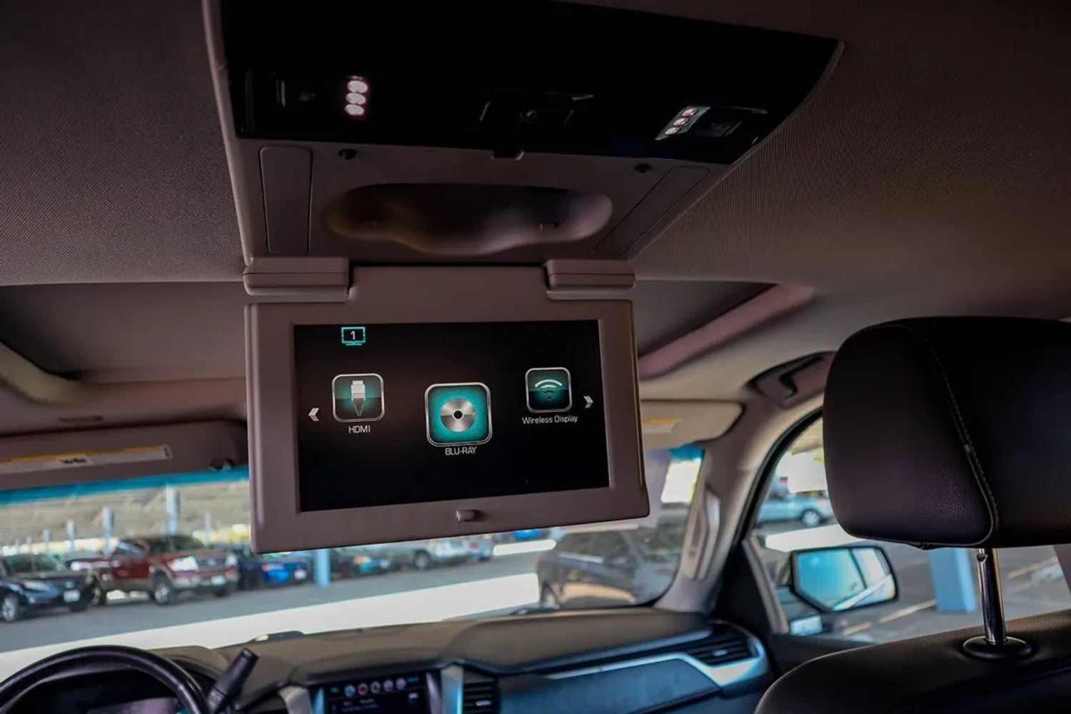 2017 Chevrolet Tahoe Premier - Photo 15