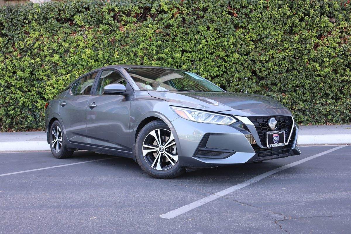 2020 Nissan Sentra SV photo 2
