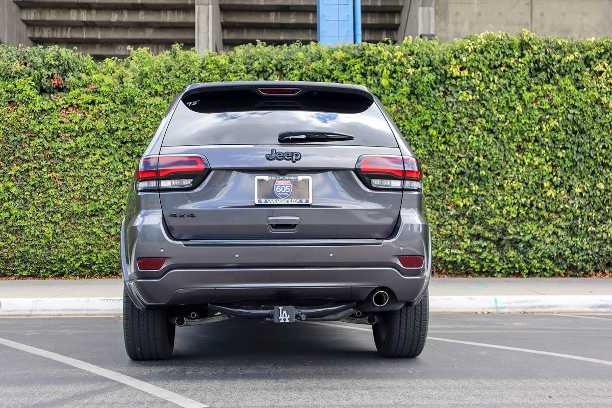 2018 Jeep Grand Cherokee Altitude photo 6