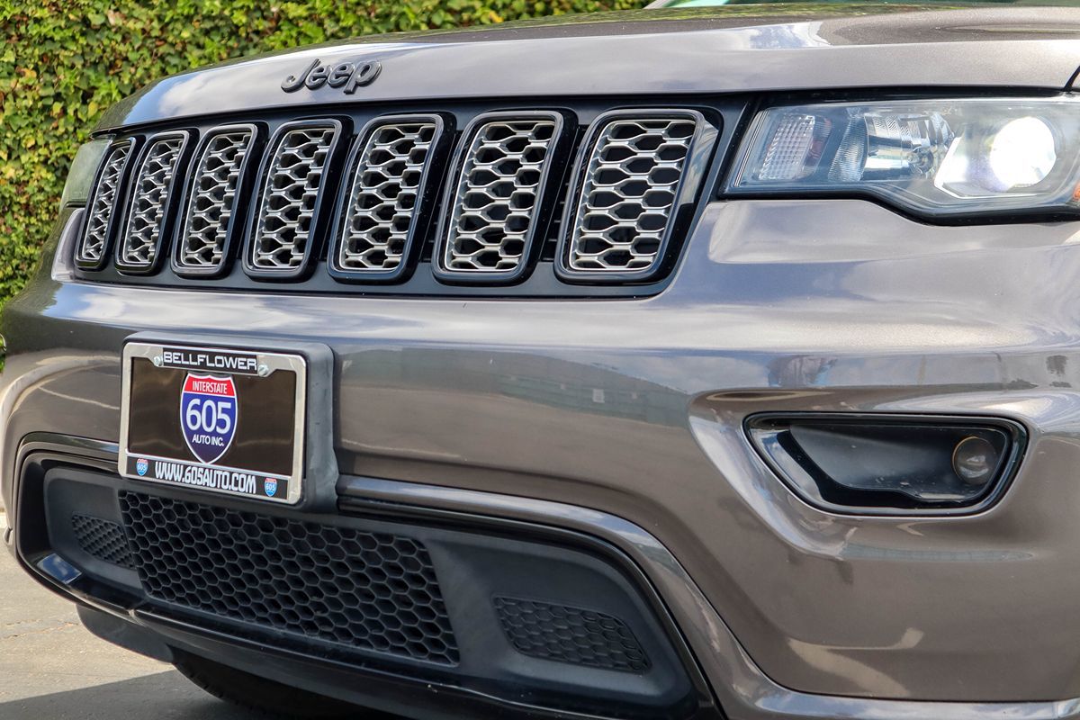 2018 Jeep Grand Cherokee Altitude photo 9