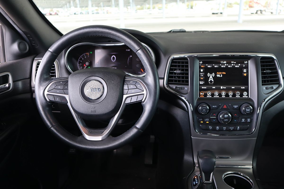 2018 Jeep Grand Cherokee Altitude photo 13