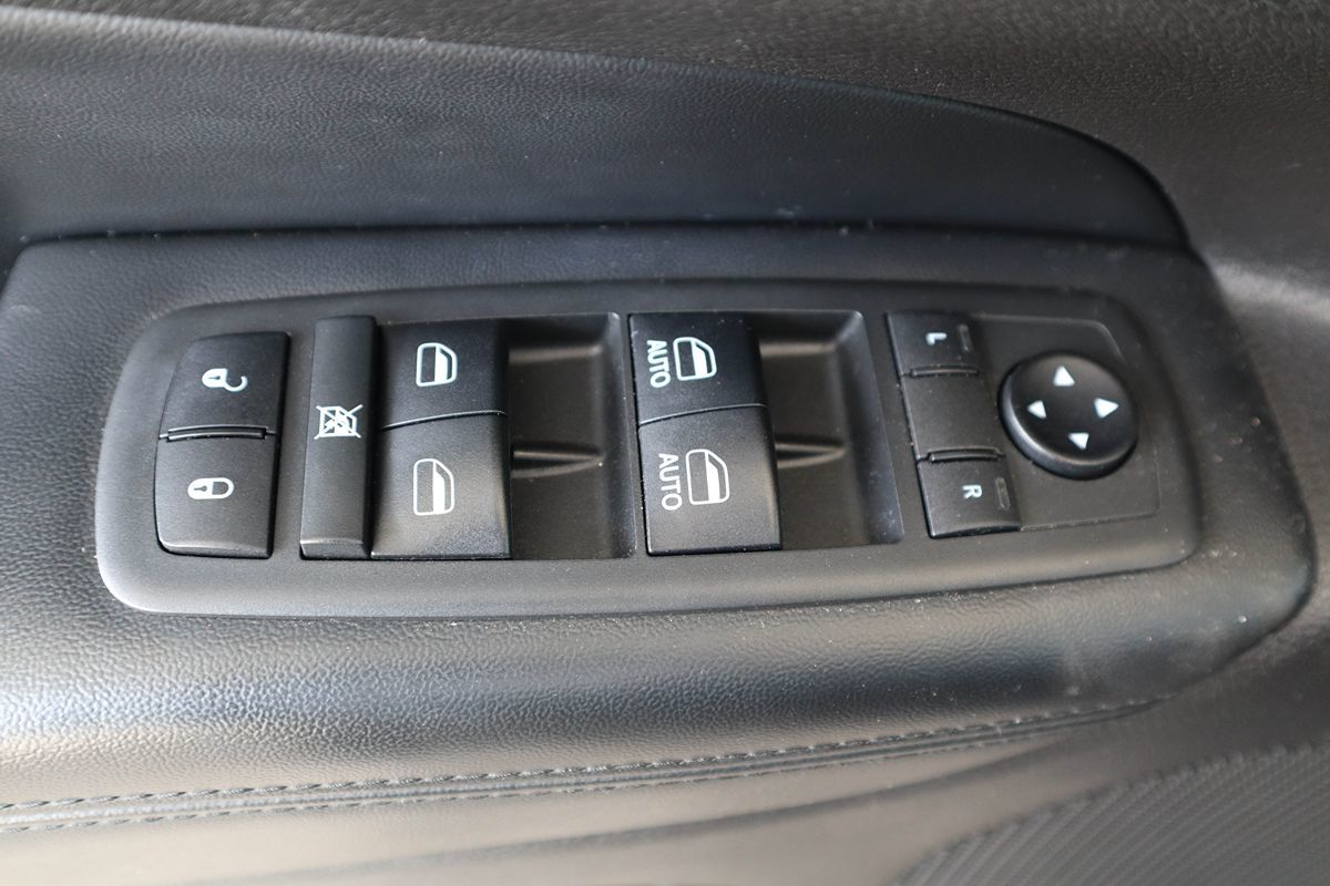 2018 Jeep Grand Cherokee Altitude photo 20