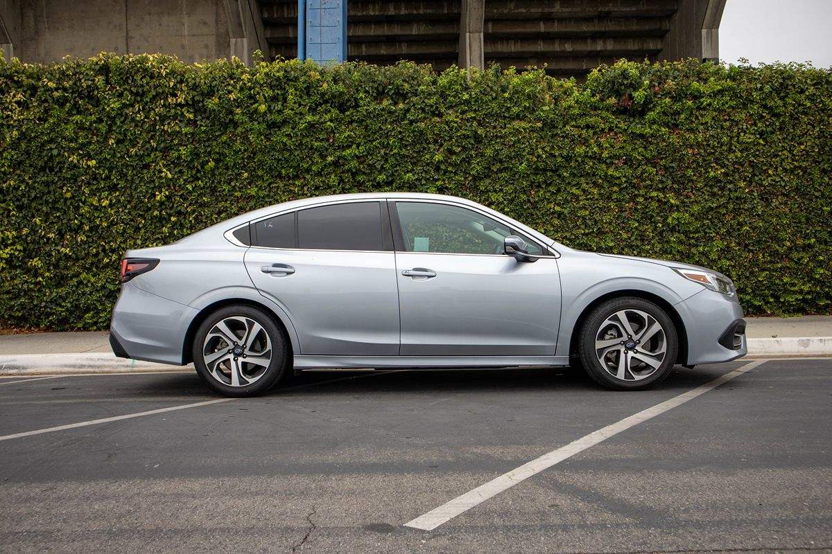 2020 Subaru Legacy Limited photo 3