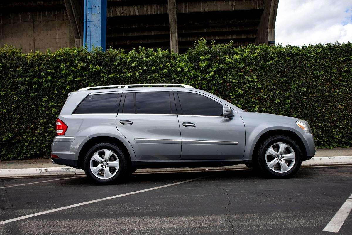 2012 Mercedes Benz GL 450 photo 2