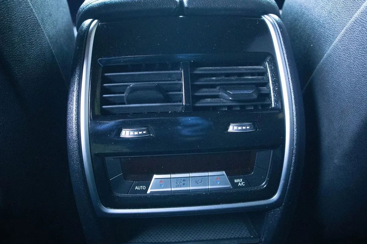 2020 BMW X5 40i - Photo 17