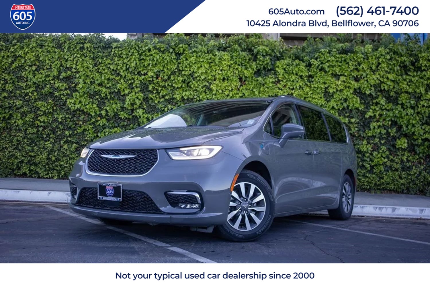 2021 Chrysler Pacifica Hybrid Touring L Hybrid's photo