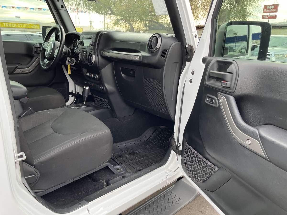 2018 Jeep Wrangler JK Unlimited Sport S - Photo 5