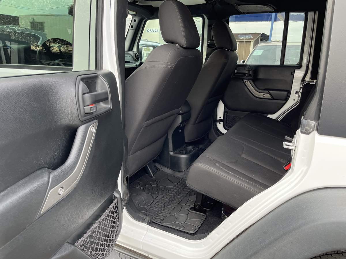 2018 Jeep Wrangler JK Unlimited Sport S - Photo 7