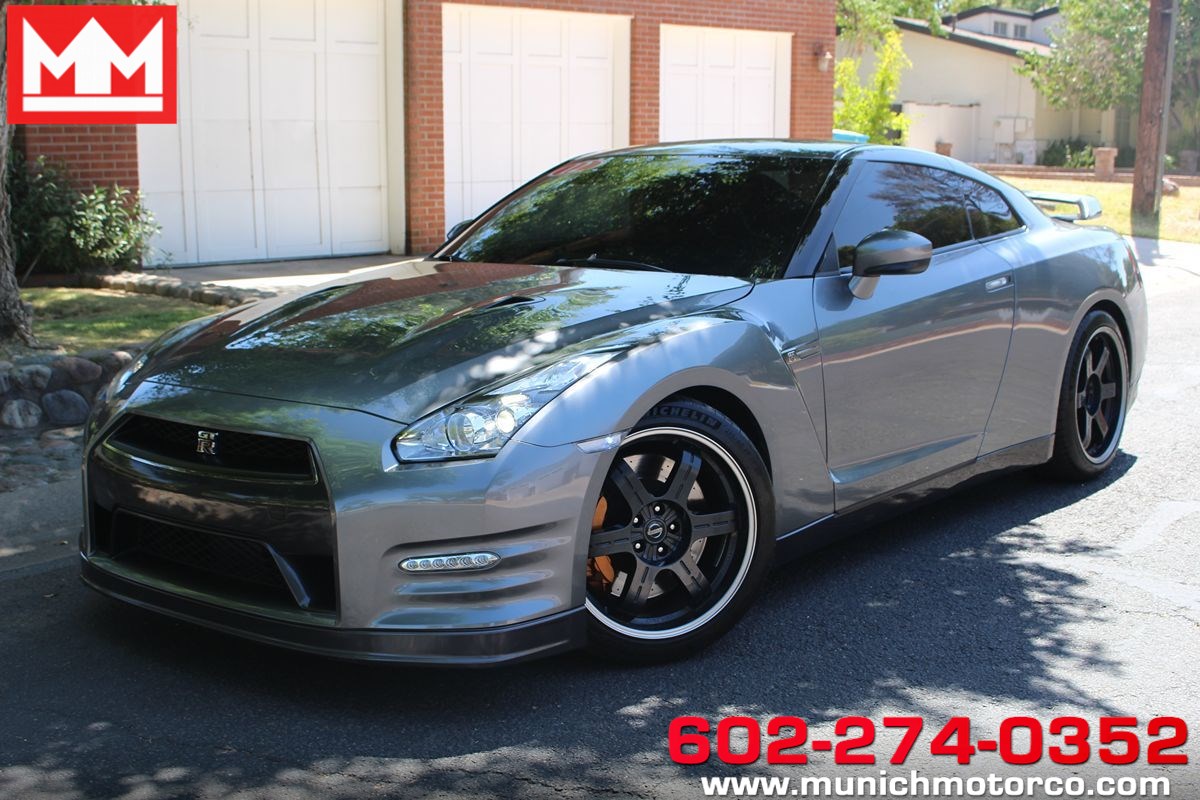 2012 Nissan GT-R Black Edition