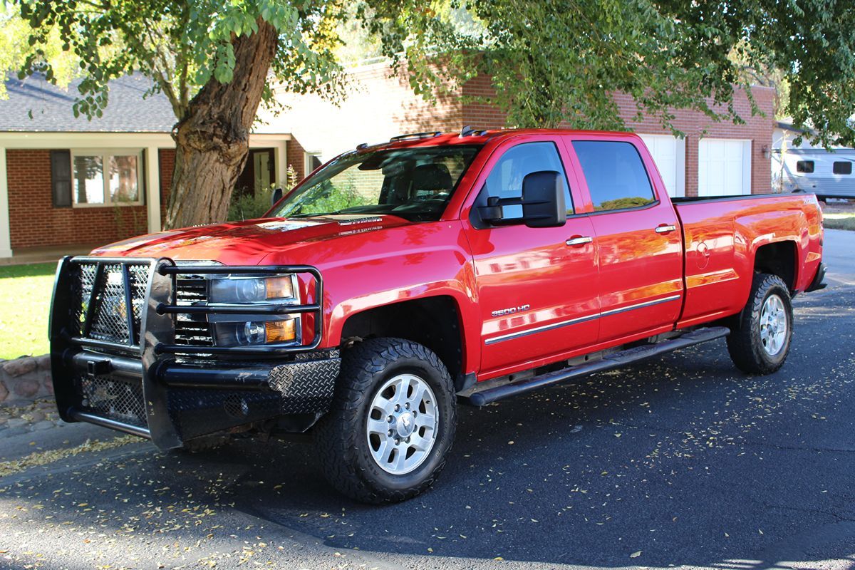 2015 Chevrolet Silverado 3500HD LTZ Z71 photo 33