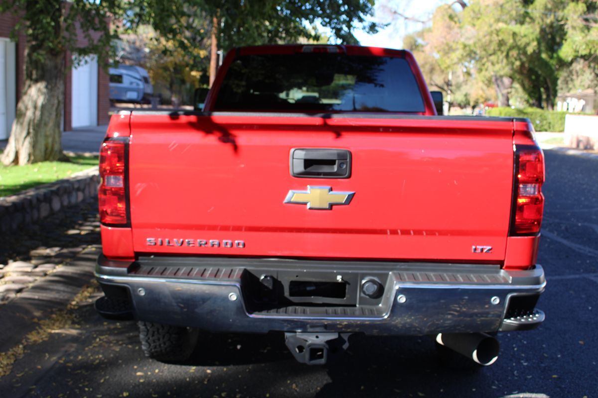 2015 Chevrolet Silverado 3500HD LTZ Z71 photo 5