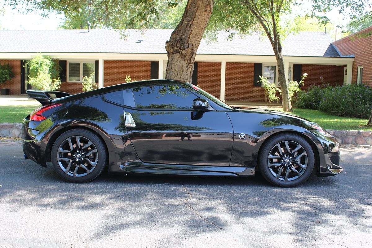2019 Nissan 370Z Base Nismo photo 3