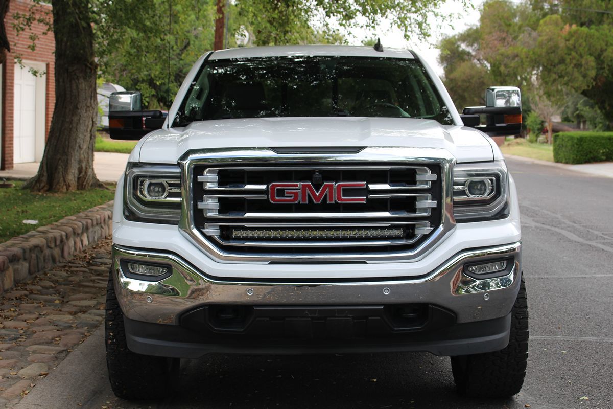 2017 Gmc Sierra 1500 SLT photo 4