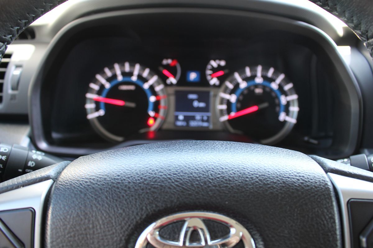 2016 Toyota 4Runner SR5 photo 17