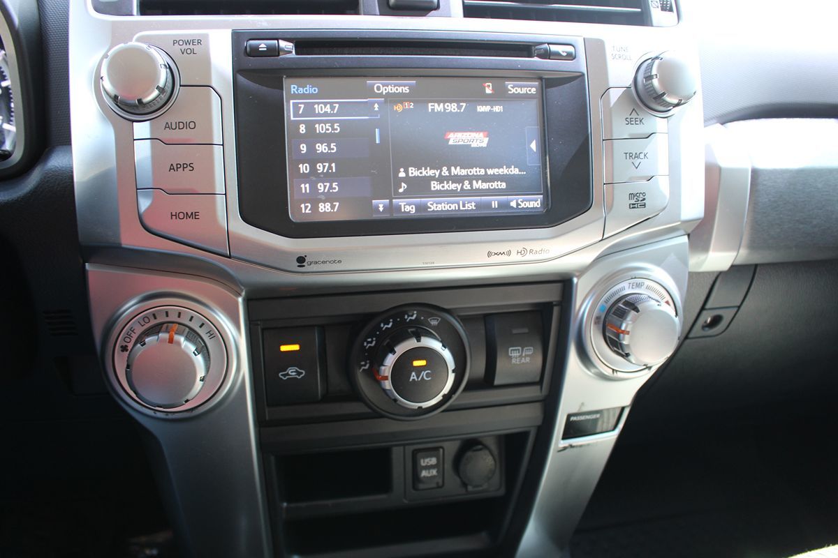 2016 Toyota 4Runner SR5 photo 21