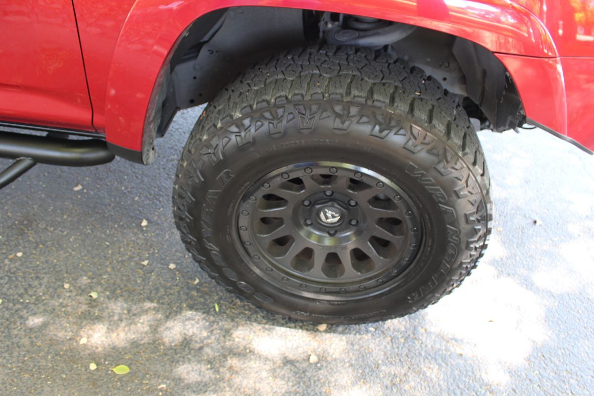 2016 Toyota 4Runner SR5 photo 45