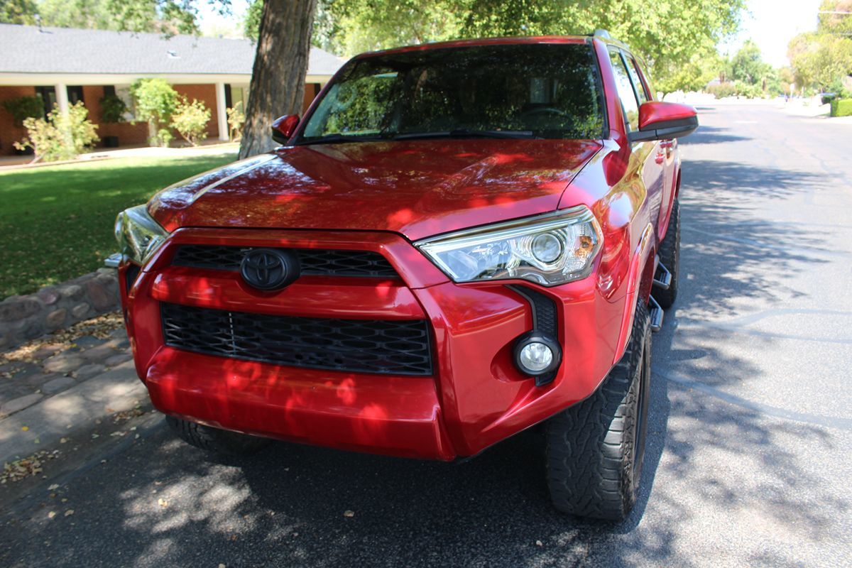 2016 Toyota 4Runner SR5 photo 28