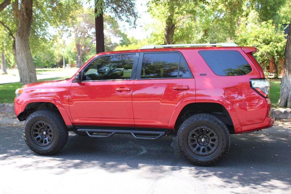 2016 Toyota 4Runner SR5 photo 31