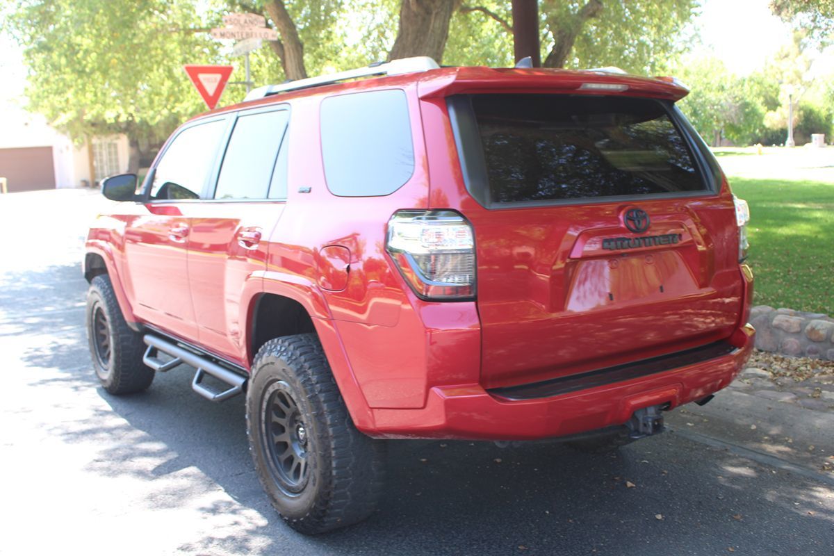 2016 Toyota 4Runner SR5 photo 33