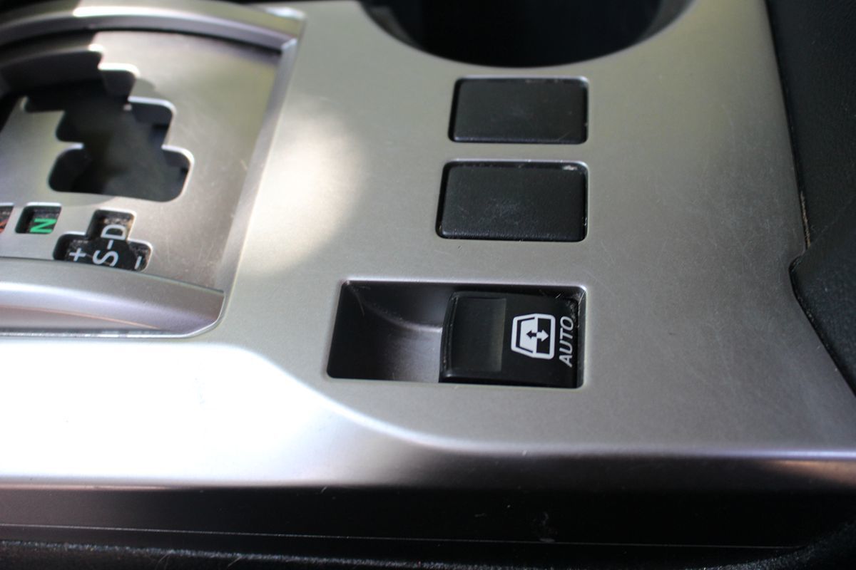 2016 Toyota 4Runner SR5 photo 26