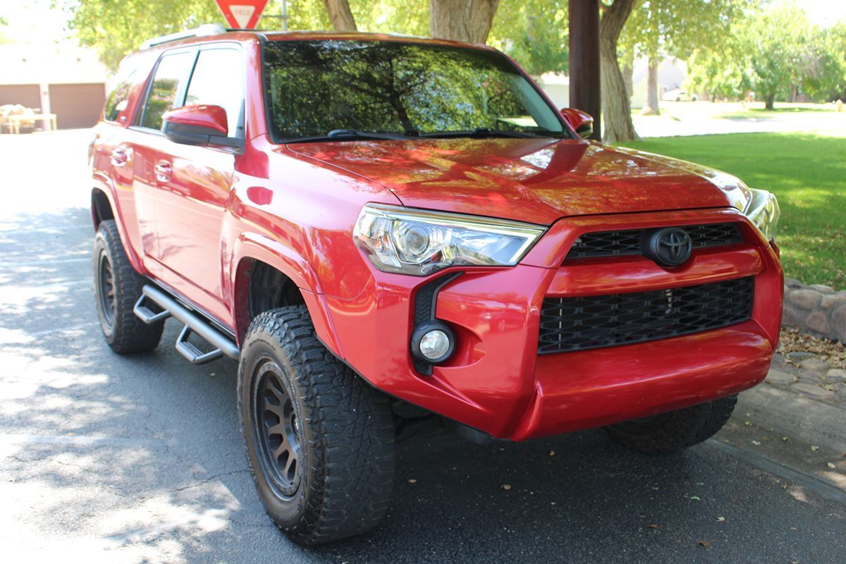 2016 Toyota 4Runner SR5 photo 34