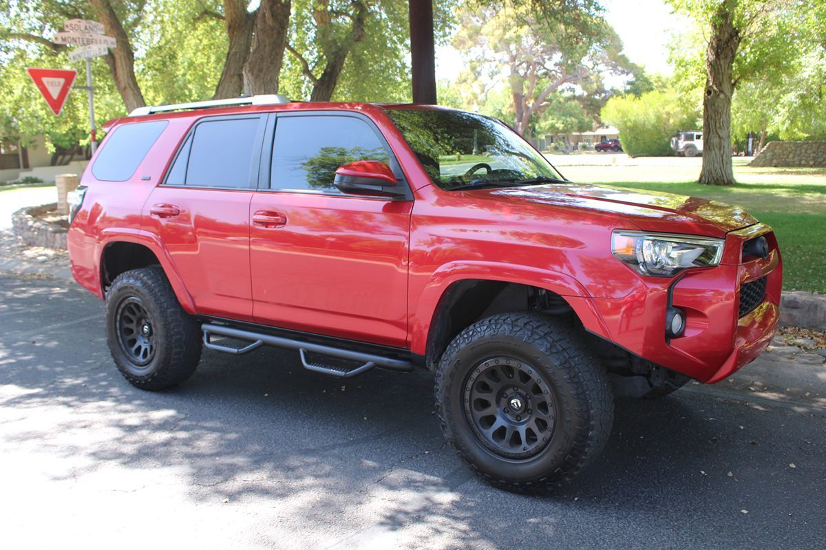 2016 Toyota 4Runner SR5 photo 35